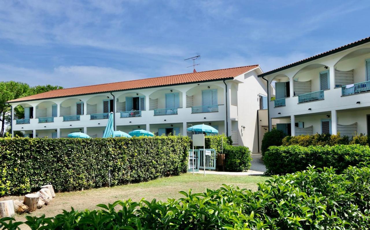 Apartments In Residence In Vada With Swimming Pool 450 Meters From The Sea ภายนอก รูปภาพ
