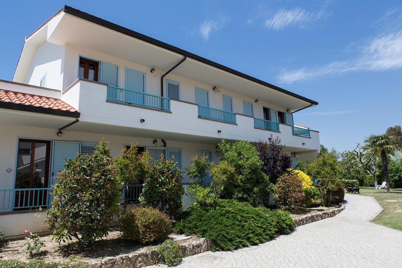 Apartments In Residence In Vada With Swimming Pool 450 Meters From The Sea ภายนอก รูปภาพ